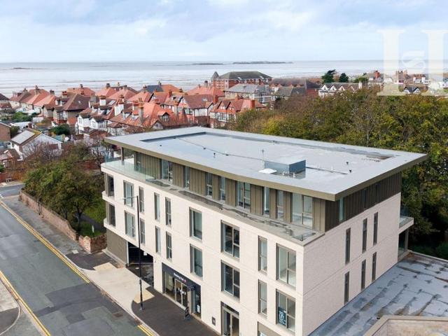 Flat for sale in Grange, West Kirby