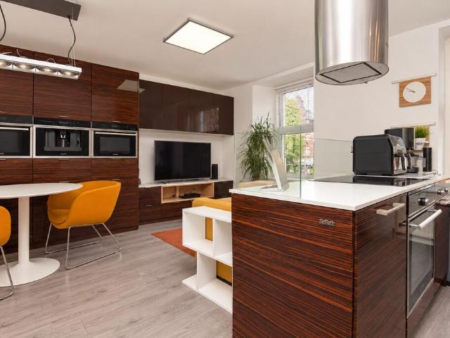 Flat for sale in Bridgend, Perth