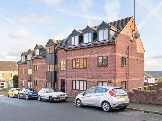 Flat for sale in Crookes, South Yorkshire