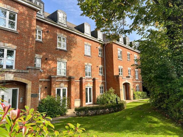 Flat for sale in Walhampton, Ashurst Bridge