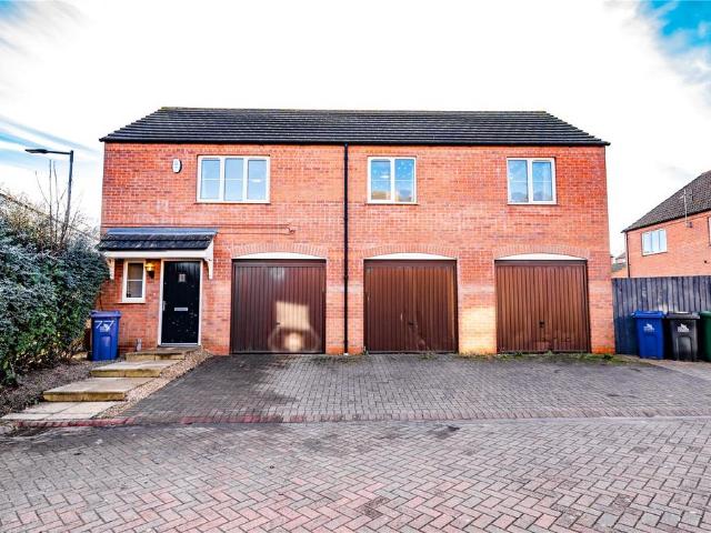 Flat for sale in Weelsby, Grimsby