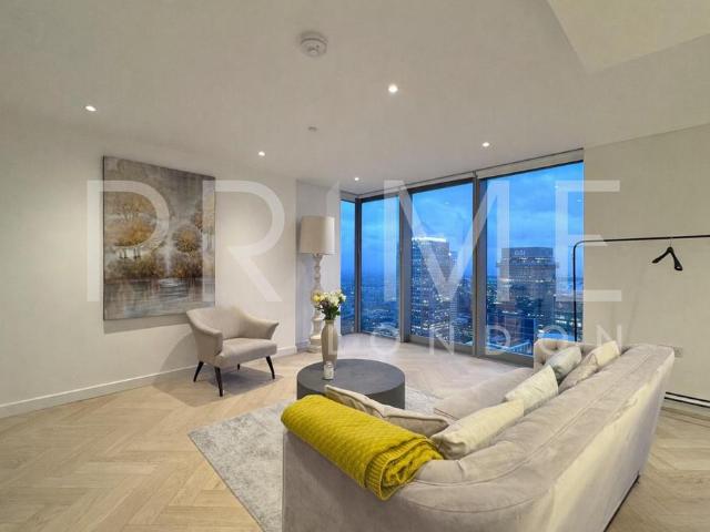 Flat for sale in Canary Wharf, Greater London