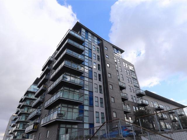 Flat for sale in Swanscombe and Greenhithe, Monks Orchard
