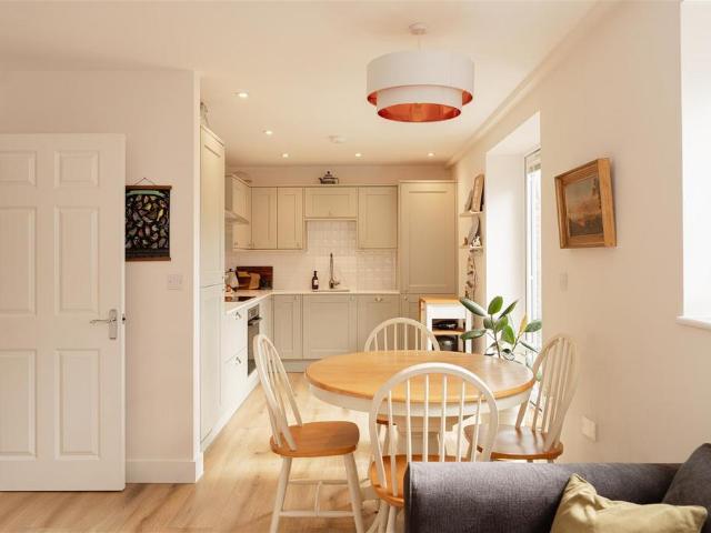 Flat for sale in Pachesham Park, Surrey