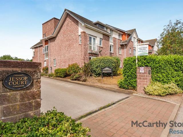 Flat for sale in Rossmore, Cheshire