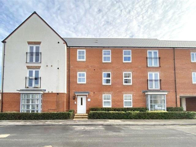 Flat for sale in Wokingham