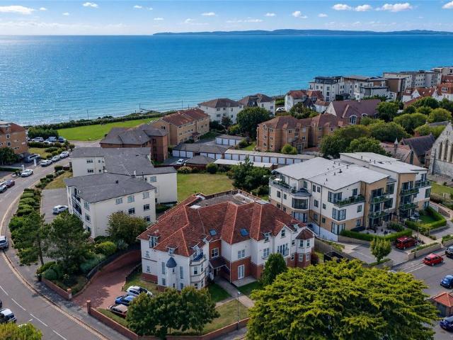 Flat for sale in Wick, Bournemouth