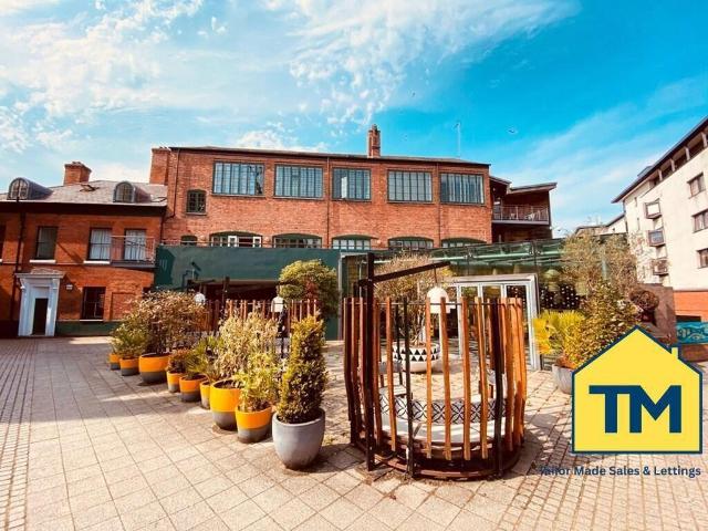 Flat for sale in Hillfields, West Midlands