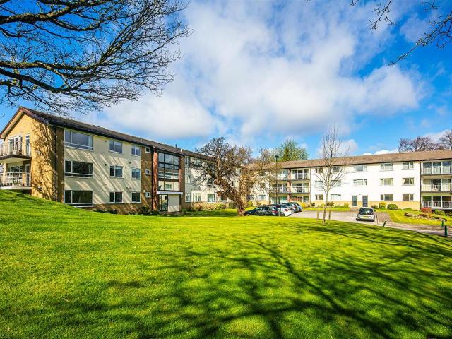 Flat for sale in Broomhill, South Yorkshire