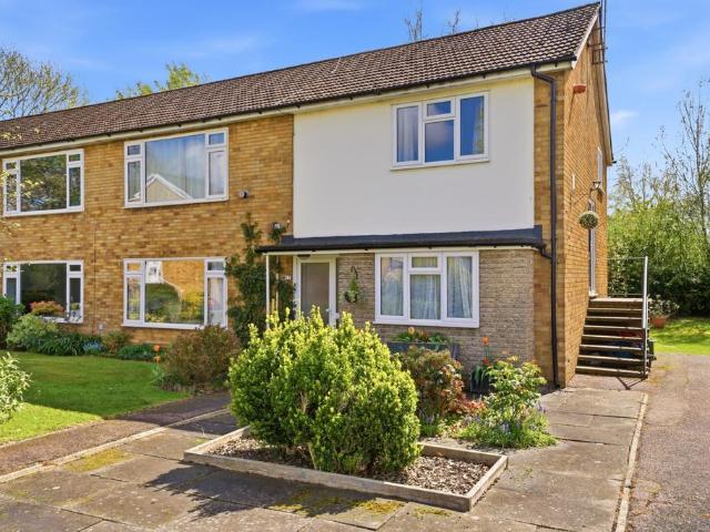 Flat for sale in Five Acres, Hertfordshire