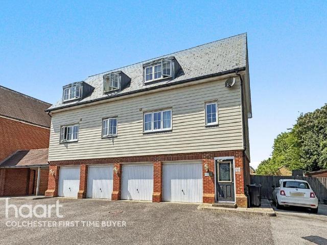 Flat for sale in Mile End, Fordham Heath