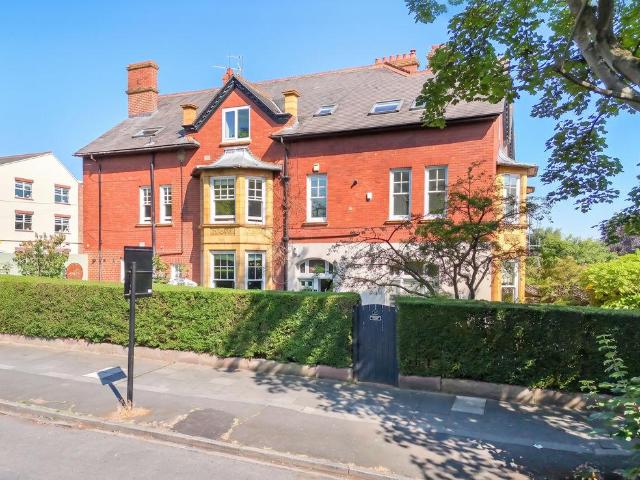 Flat for sale in Gosforth, Tyne And Wear