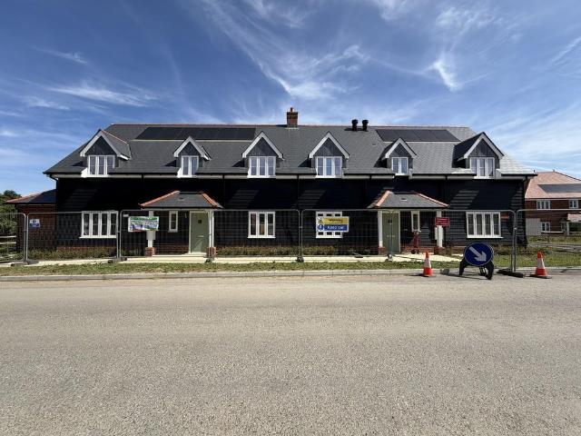 Flat for sale in Horsham, West Sussex