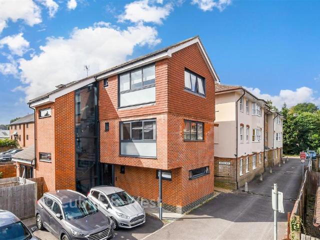 Flat for sale in Rose Hill, Mole Valley