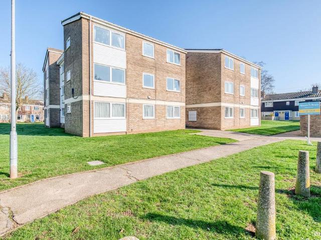 Flat for sale in Badersfield, Comers