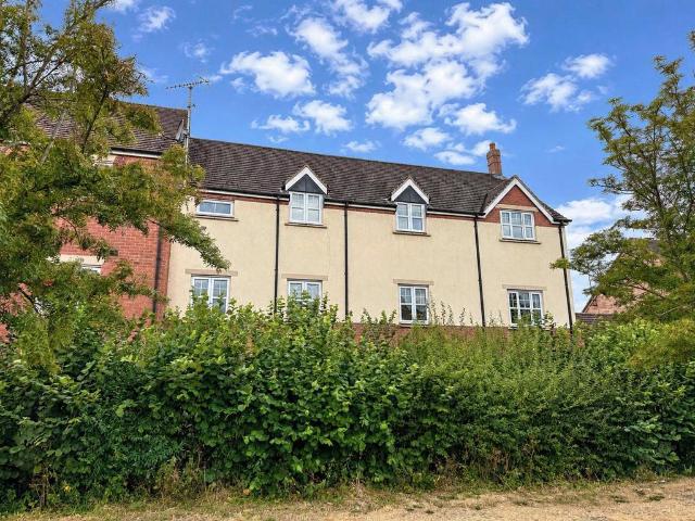 Flat for sale in Stratford-upon-Avon, Alderminster