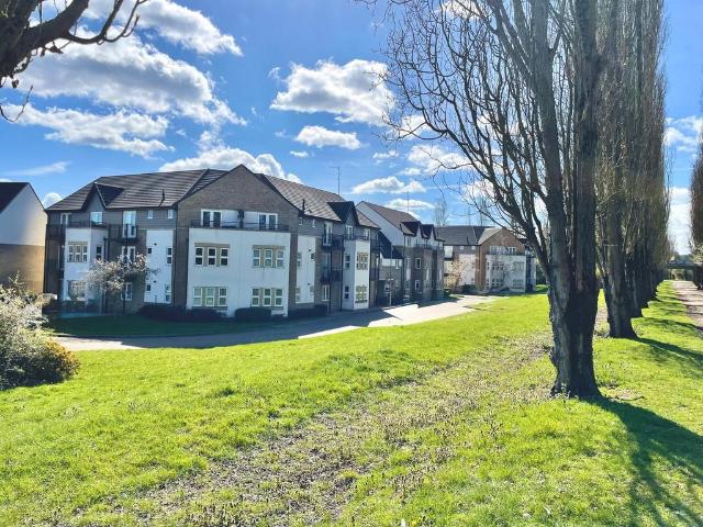 Flat for sale in Great Linford, Milton Keynes