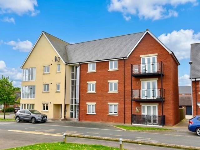 Flat for sale in Biggleswade, Bedfordshire