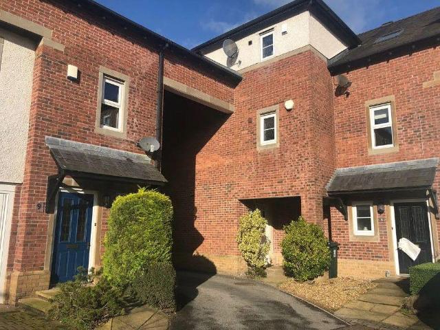 Flat for sale in Paradise, Lancashire