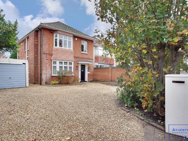 Flat for sale in Charminster, Bournemouth
