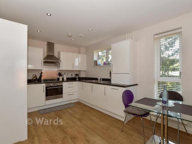 Flat for sale in Leybourne, Bourne Vale
