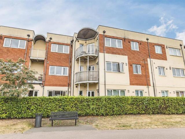 Flat for sale in Clewer Village, Windsor