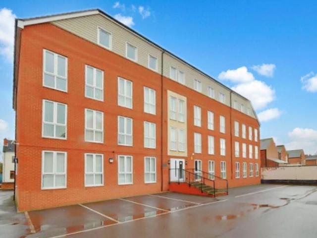 Flat for sale in Caldermill, East Midlands
