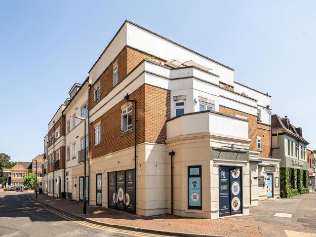 Flat for sale in Fishery, Maidenhead