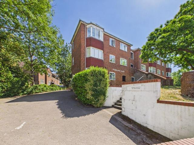 Flat for sale in Shortlands, Greater London