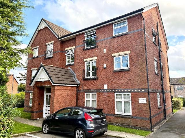 Flat for sale in Farnworth, Bolton