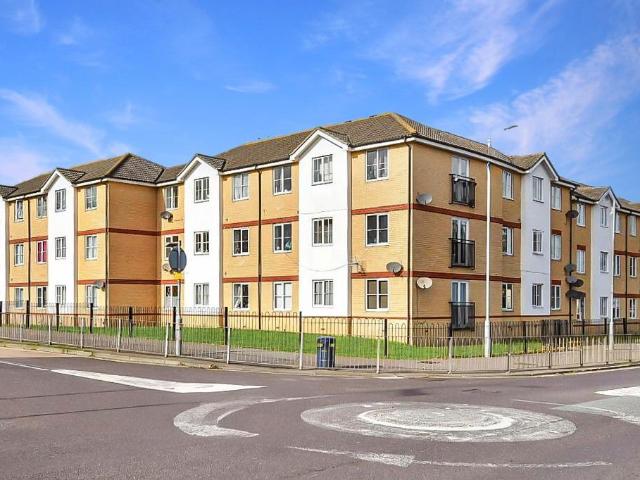 Flat for sale in Vange, Isle Of Man