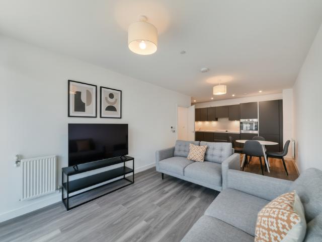 Flat for sale in Upton Park, Greater London