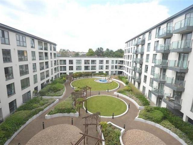 Flat for sale in Barnsbury, Greater London