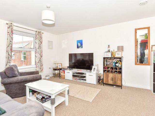 Flat for sale in Nutbourne, Chichester