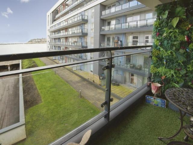Flat for sale in Cardiff International Sports Village, Falcon Lodge