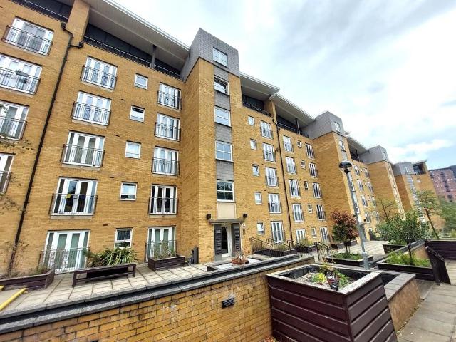 Flat for sale in Ordsall, Salford