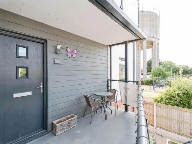 Flat for sale in Comers, Norfolk