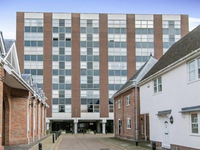 Flat for sale in Fordham Heath, Essex