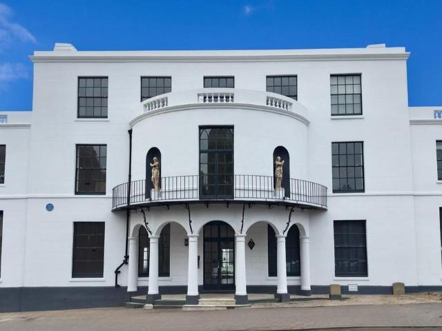 Flat for sale in East Cliff, Acol