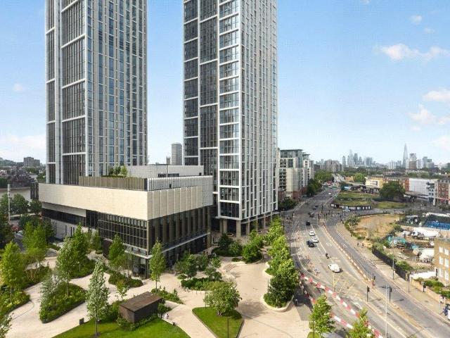 Flat for sale in Nine Elms, Greater London