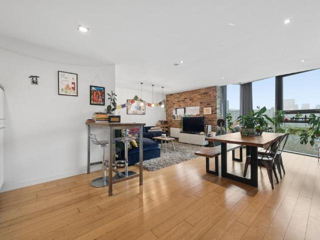 Flat for sale in Georgia, Greater Manchester