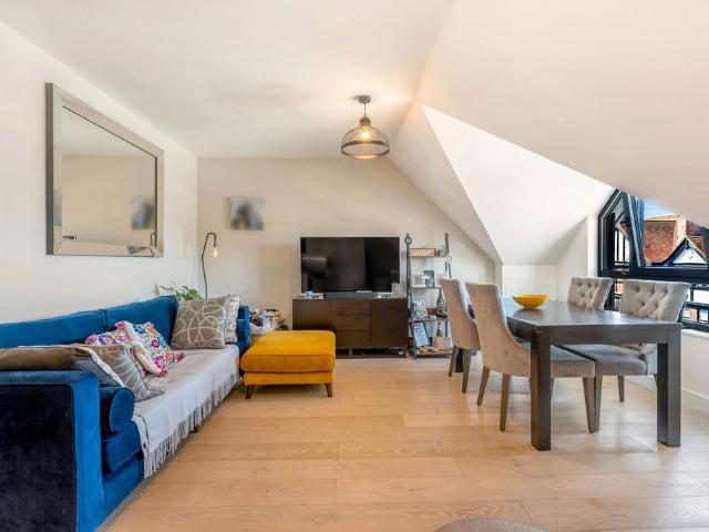 Flat for sale in Greater London