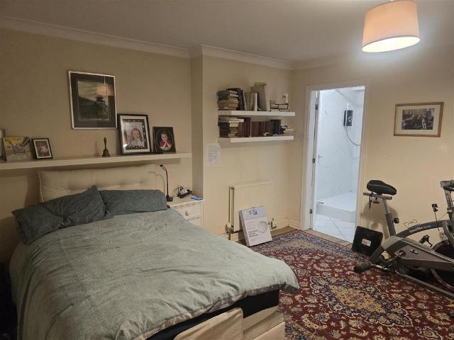 Flat for sale in Salford, Greater Manchester