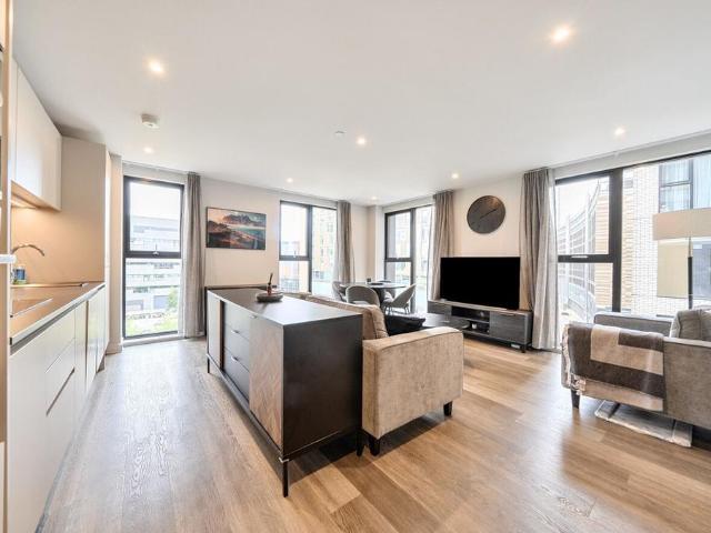 Flat for sale in Salford, Greater Manchester
