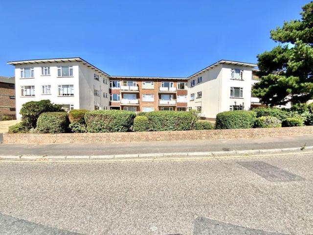 Flat for sale in Wick, Bournemouth
