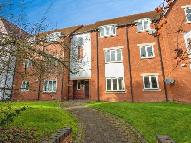Flat for sale in Wake Green, West Midlands