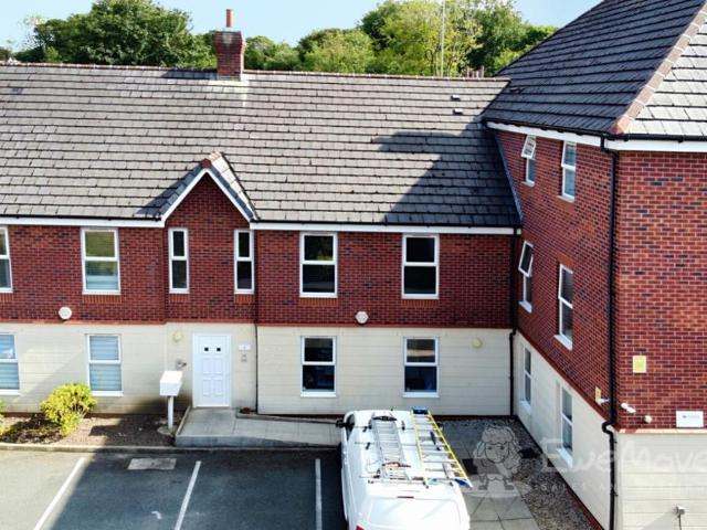 Flat for sale in St. Helens, Gillar's Green