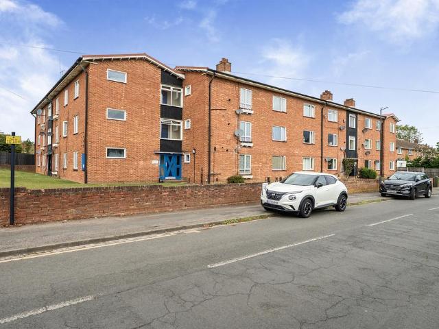 Flat for sale in St Marks, Maidenhead