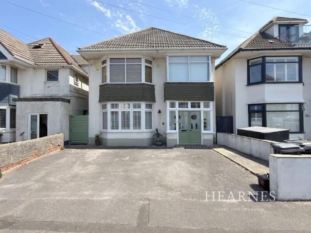 Flat for sale in Pokesdown, Bournemouth
