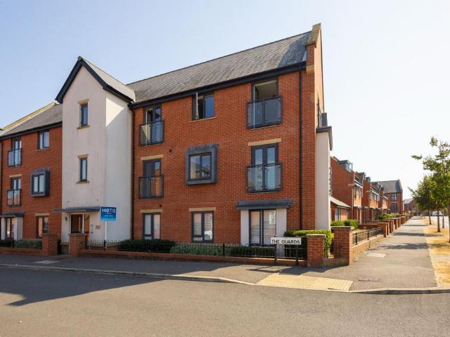 Flat for sale in Folkestone